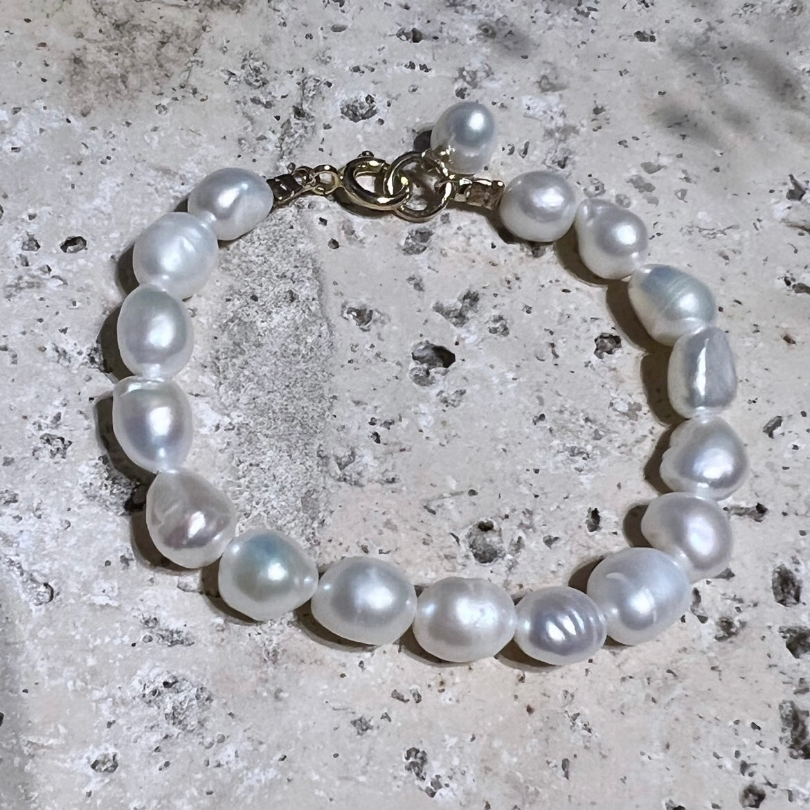 צמיד פנינים לונה